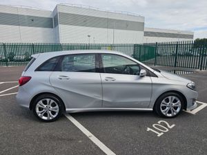 Mercedes-Benz B-Class B 180 CDI, URBAN MODEL, AUTO - Image 3