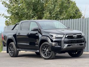 Toyota Hilux DIESEL RARE INVINCIBLE X 4WD - Image 3