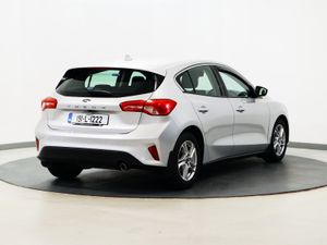 *54* 2019 Ford Focus 1.5tdci zetec - Image 4