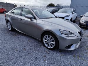 2016 Lexus is300h executive - Image 3