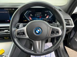 BMW 3-Series 330e X-DRIVE M-SPORT COMPETITION 2.0 - Image 4