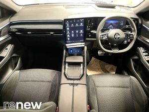 Renault Austral E-tech Hybrid 200 Iconic Esprit A - Image 2