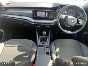 Skoda Octavia Ambition 2.0 TDI 115 BHP 4DR  1 Own - Image 2