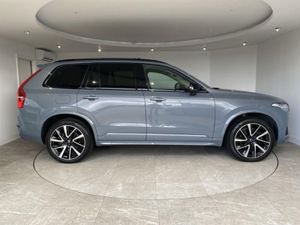 Volvo XC90 2.0 B5D  235  Plus Dark 5dr AWD Geartr - Image 4