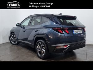 Hyundai Tucson 2WD Executive w.2 Tone Roof - Image 3