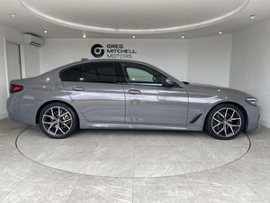 BMW 5 Series 520d MHT M Sport 4dr Step Auto - Image 4