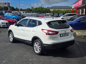 Nissan Qashqai 1.5 Diesel Manual High Spec (161) - Image 3