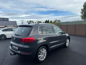 Volkswagen Tiguan 16 Auto R Line 4x4 - Image 2