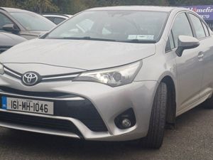 Toyota Avensis 1.6 D-4d Luna Navi Saloon - Image 3