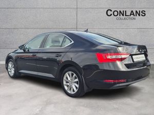 Skoda Superb Superb AMB 2.0tdi 150HP - Image 2