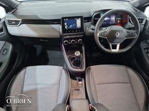 Renault Clio TCe 90 Dfull Techno - Image 2