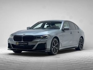 BMW 5-Series M SPORT - Image 3