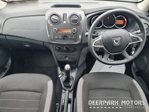 Dacia Sandero Stepway TCe 90 Stepway Alternative - Image 2