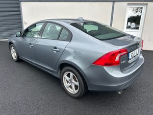 162 Volvo S60 2.0D D2 Business Edition 120BHP - Image 3