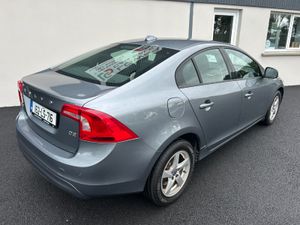 162 Volvo S60 2.0D D2 Business Edition 120BHP - Image 4