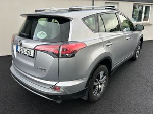 182 Toyota Rav4 2.0 D4-D Luna Sport - Image 4