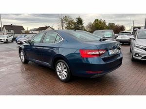 Skoda Superb AMB 2.0tdi 150HP DSG 5DR Auto - Image 3