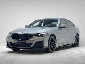 BMW 5-Series 530E M SPORT - Image 3