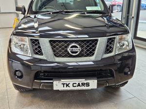 14 NISSAN NAVARA TEKNA CREW CAB - Image 3