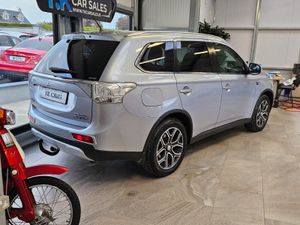 16 MITSUBISHI OUTLANDER INTENSE + - Image 3