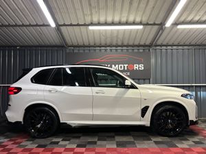 2024 242 BMW X5 50e M-Sport Plus - Image 4