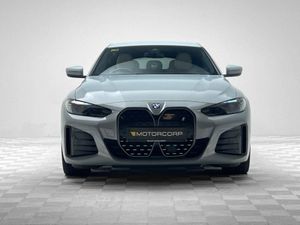 BMW i4 EDRIVE40 M SPORT - Image 2