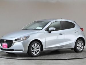 Mazda 2 1.5 Auto Skyactive  reverse Cam rear Park - Image 4
