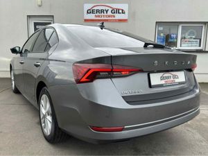 Skoda Octavia AMBITION 2.0 TDI 115 BHP - Image 4