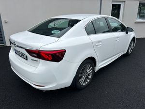 181 Toyota Avensis 1.6 D-4D Business Edition - Image 4