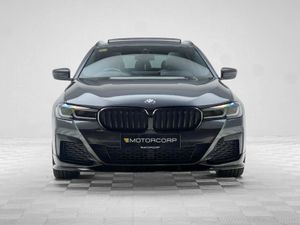 BMW 5-Series 530E M SPORT - Image 2