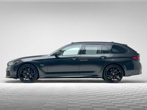 BMW 5-Series 530E M SPORT - Image 4