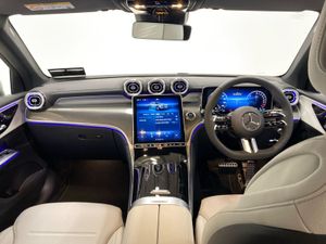 Mercedes-Benz GLC GLC 300e 4matic AMG Line Plus - Image 4