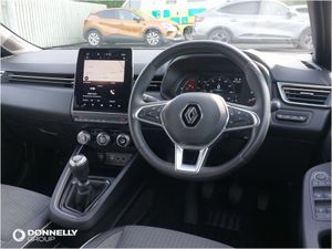 Renault Clio Hatchback Special Editions Lutecia SE - Image 4