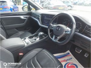 Volkswagen Touareg Diesel Estate R-Line Tech - Image 3