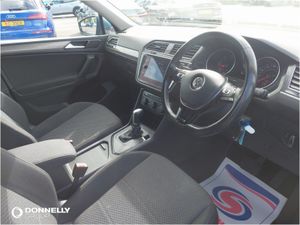 Volkswagen Tiguan Allspace Diesel Estate SE Nav - Image 3