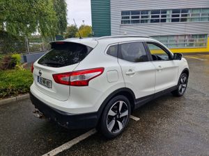 16 Nissan Qashqai SVE High Spec New NCT €8,995** - Image 4