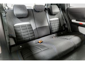 Citroen C3 Plus 1.2 Petrol Manual 100HP Two Tone - Image 4