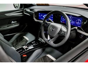 Opel Mokka Ultimate 50kWh Auto 136HP - Image 2