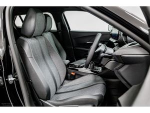 Peugeot 2008 Allure 1.2 Petrol 100HP - Image 3