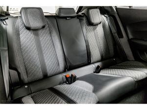 Peugeot 2008 Allure 1.2 Petrol 100HP - Image 4
