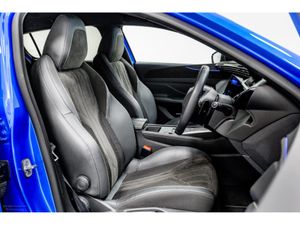 Peugeot 308 GT 1.6 PHEV Auto 180HP - Image 3