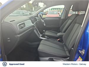 Volkswagen T-Roc 1.0 TSI 110HP  life  Rear Camera - Image 4