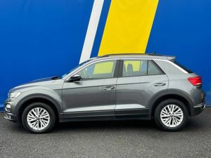 Volkswagen T-Roc DESIGN 2.0 TDI // APPLE CARPLAY/A - Image 3