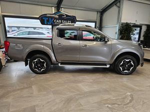 201 NISSAN NAVARA TEKNA CREW CAB COMMERCIAL - Image 4