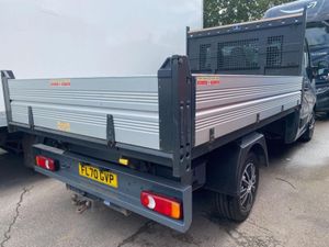 Nissan NV400 2020 tipper - Image 2