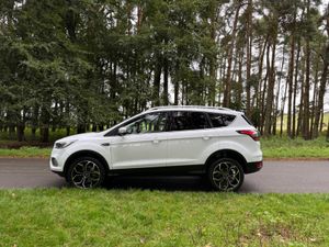Ford Kuga 2018 ZETEC 2 Seat Commercial - Image 4