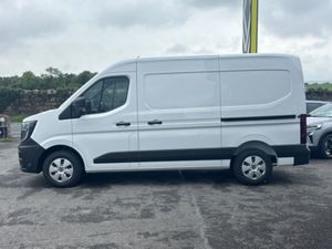 Renault Master 130BHP MWB EX VAT Price Displayed - Image 3