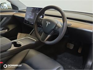Tesla Model 3 Saloon Long Range - Image 4