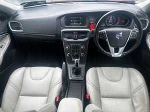 2015 VOLVO V40 1.6 PETROL LOW KMS LEATHER - Image 2