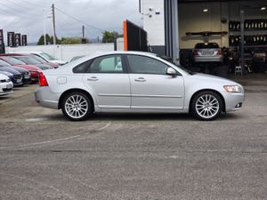 Volvo S40 1.6 Diesel SE LUX - Image 2